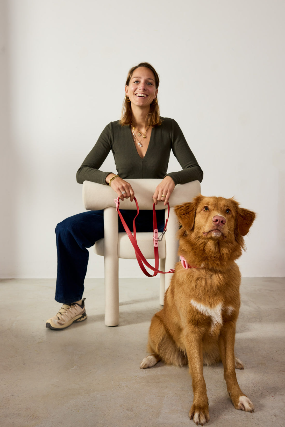 The Fritz collar and leash detail