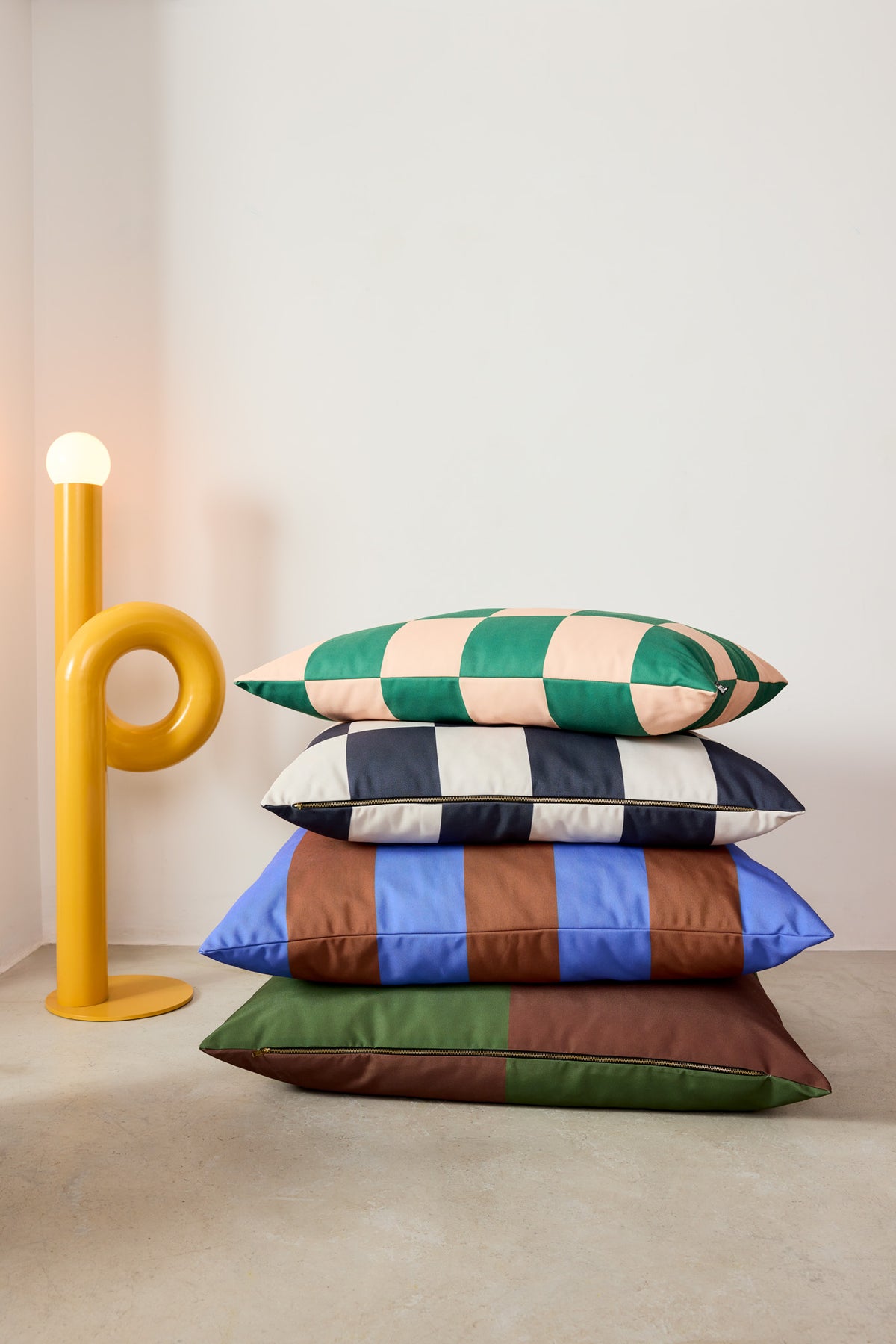 Four stacked Fritz Beds in different patterns